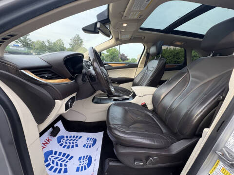 2016 Lincoln MKC Select