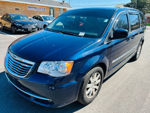 2013 Chrysler Town and Country for sale at VENTURE MOTOR SPORTS in Chesapeake VA