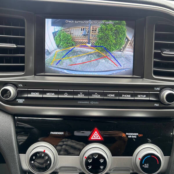2019 Hyundai Elantra
