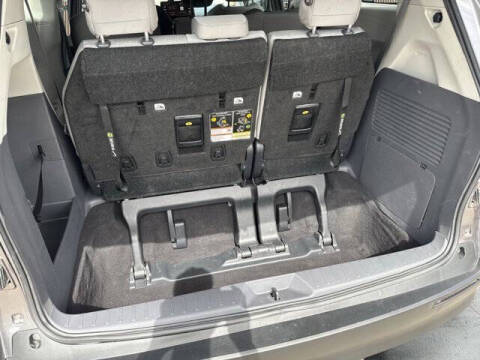 2024 Toyota Sienna LE 8-Passenger