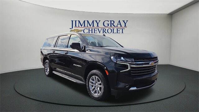 2023 Chevrolet Suburban LT