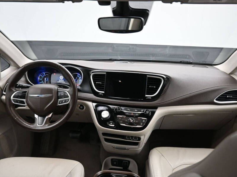 2021 Chrysler Pacifica Hybrid Touring L