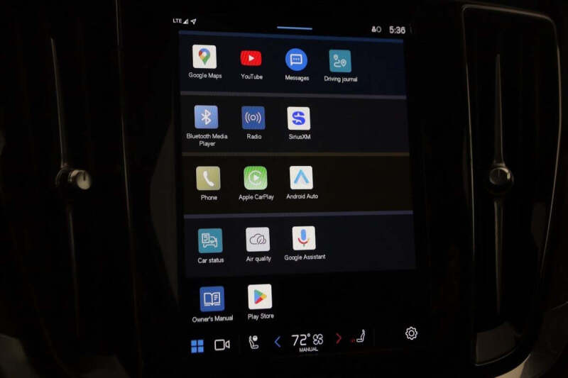 2024 Volvo V60 Cross Country B5 Plus