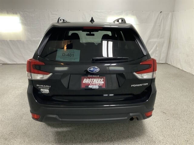 2024 Subaru Forester Premium