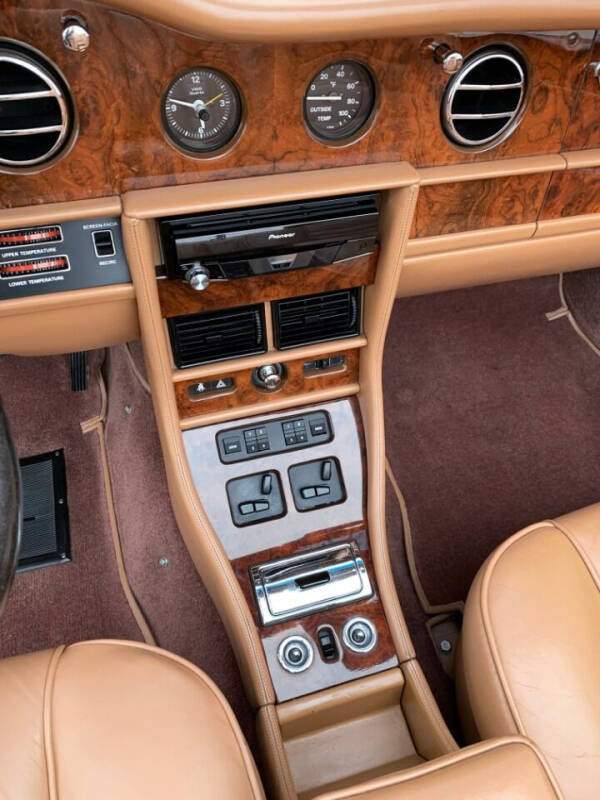 1989 Rolls-Royce Corniche