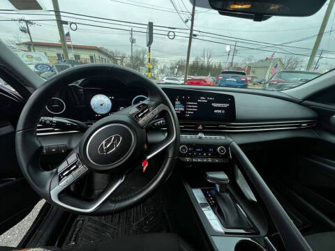 2023 Hyundai Elantra SEL