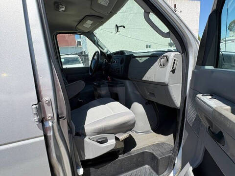2010 Ford E-Series E-350 SD XL