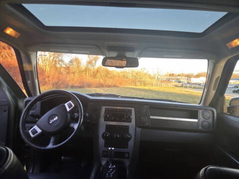 2008 Jeep Commander Sport