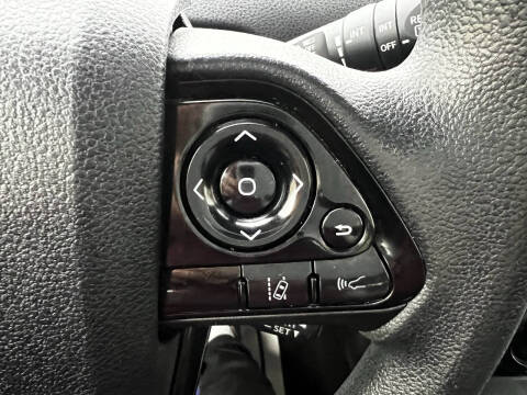 2022 Toyota Prius LE