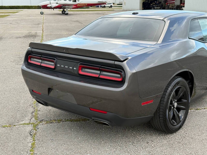 2018 Dodge Challenger SXT