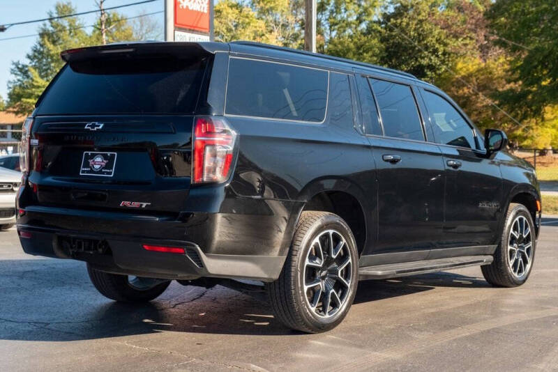 2023 Chevrolet Suburban RST
