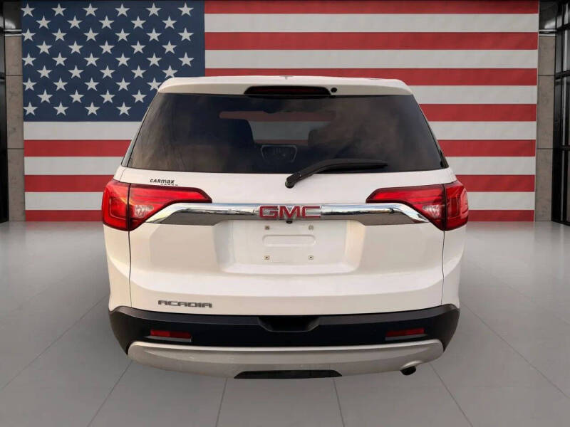 2018 GMC Acadia SLE-2