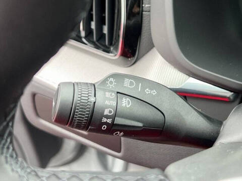 2026 Volvo XC60 B5 Ultra Black Edition