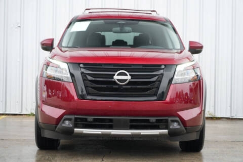 2022 Nissan Pathfinder SL