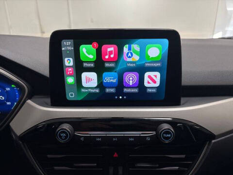 2022 Ford Escape Hybrid SEL