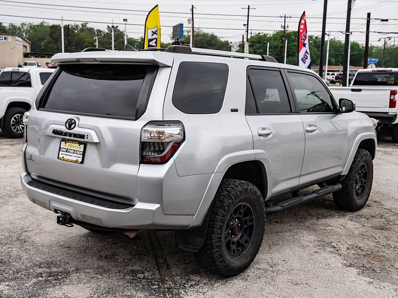2022 Toyota 4Runner SR5