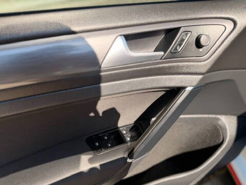 2019 Volkswagen e-Golf SE