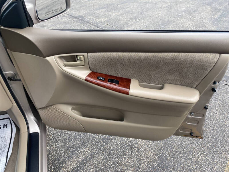 2003 Toyota Corolla LE
