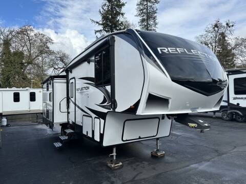 2022 Grand Design Reflection 280RS / 31ft for sale at Jim Clarks Consignment Country - 5th Wheel Trailers in Grants Pass OR
