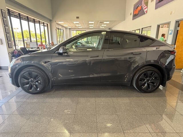 2024 Tesla Model Y 2