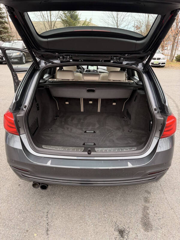 2017 BMW 3 Series 330i xDrive