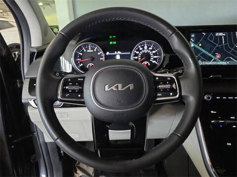 2024 Kia Carnival EX