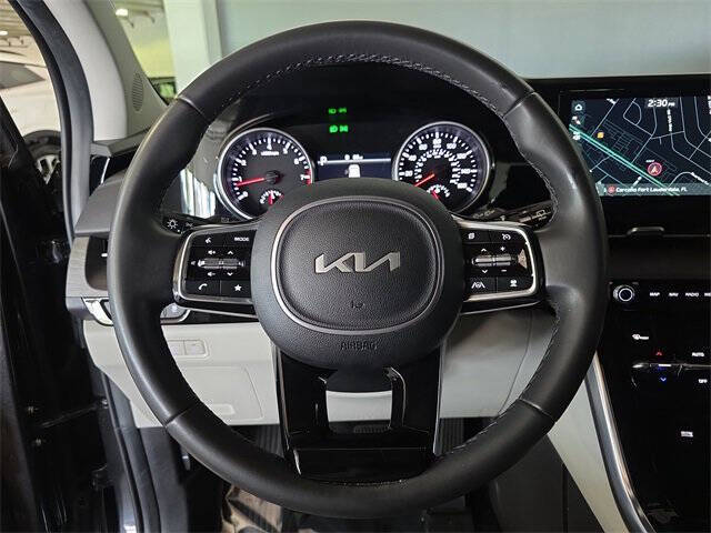 2024 Kia Carnival EX