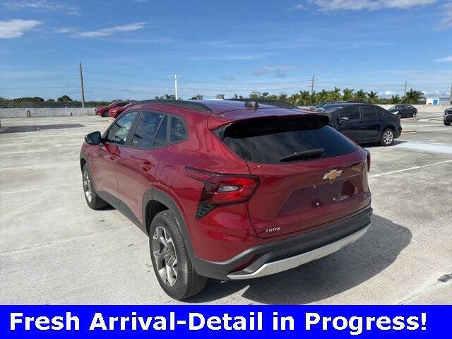 2025 Chevrolet Trax LT