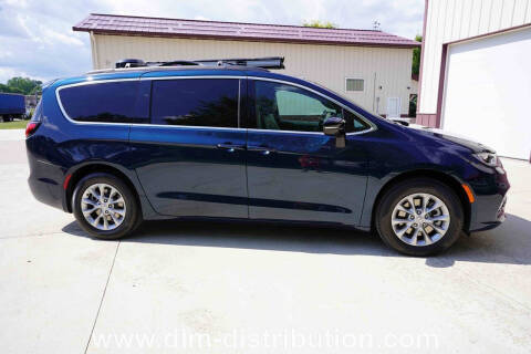 2025 Mini T Campervan Chrysler Pacifica AWD Camper V