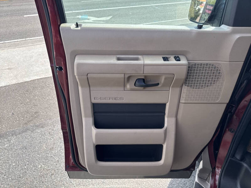 2011 Ford E-Series E-150