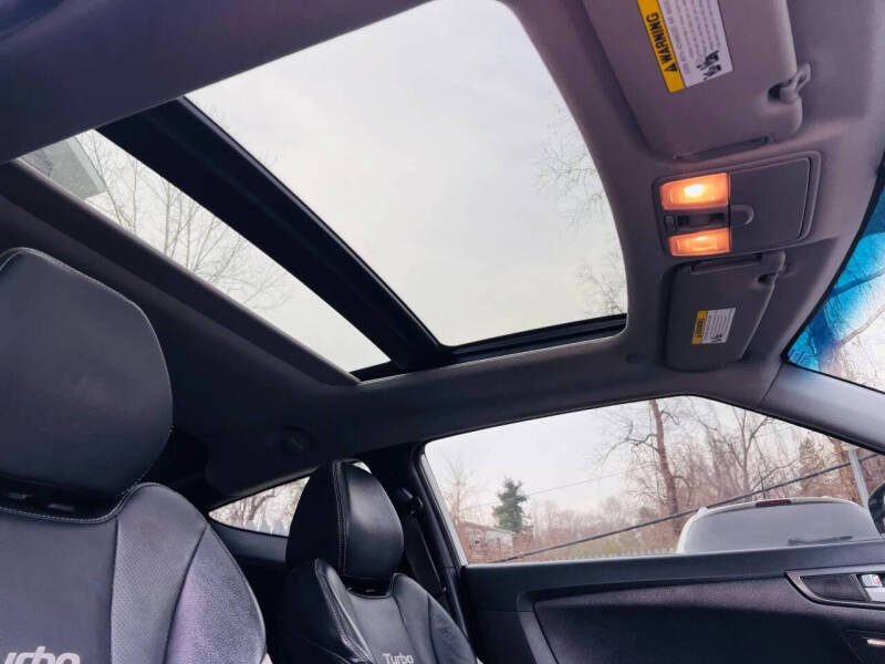 2015 Hyundai Veloster Turbo