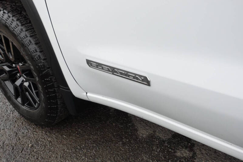 2023 GMC Sierra 1500 Elevation Standard