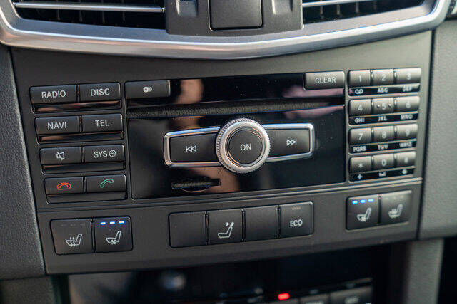 2012 Mercedes-Benz E-Class 21