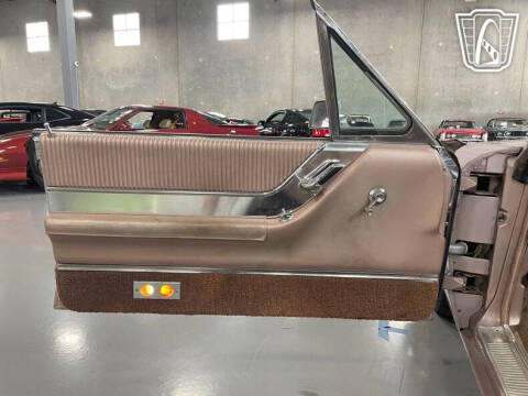 1964 Ford Thunderbird