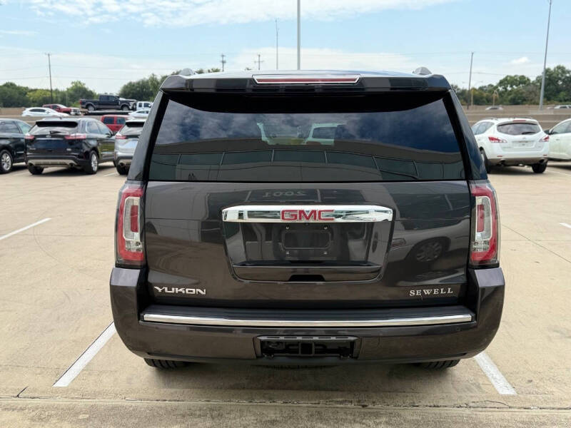 2017 GMC Yukon Denali