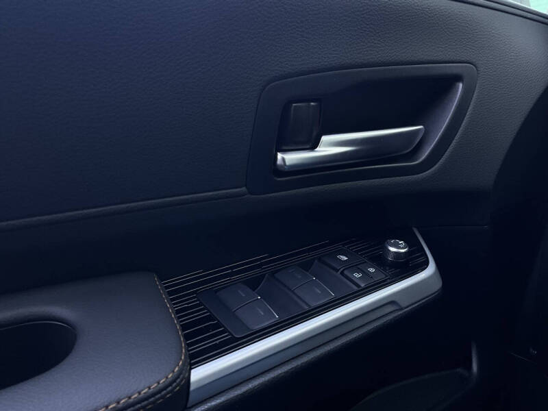 2026 Toyota Sienna Woodland Edition