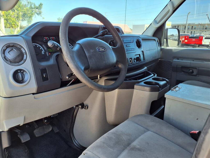 2011 Ford E-Series E-250