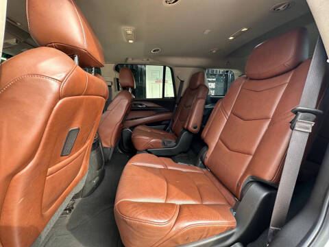 2015 Cadillac Escalade Luxury