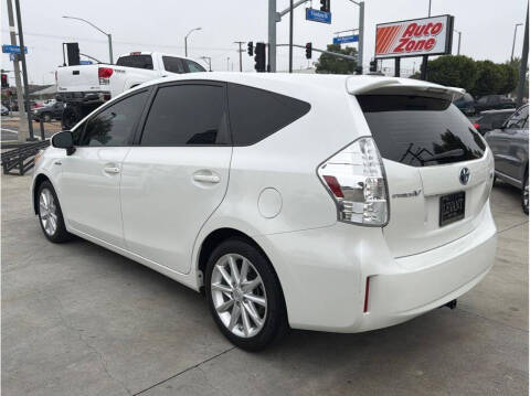 2013 Toyota Prius v