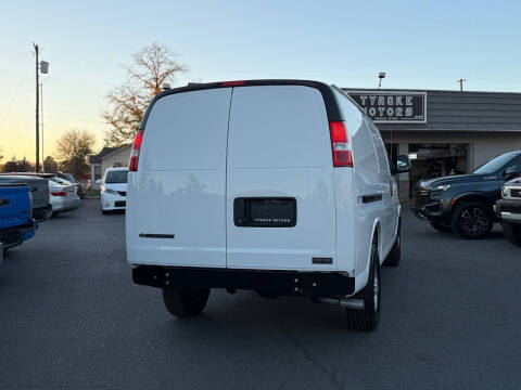 2022 Chevrolet Express 2500