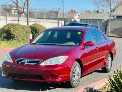 2005 Toyota Camry for sale at United Star Motors in Sacramento CA