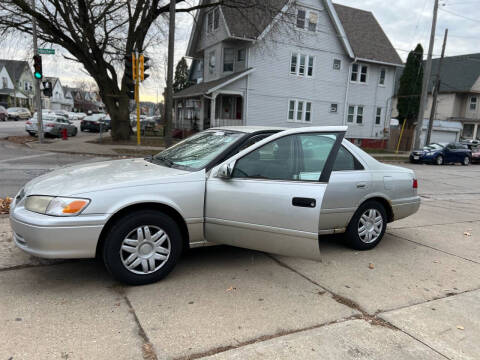 2000 Toyota Camry