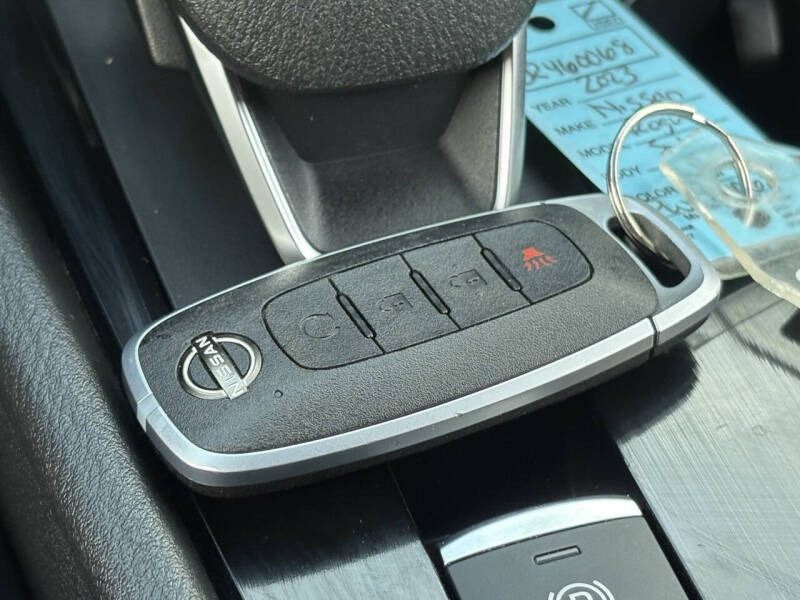 2023 Nissan Rogue SV