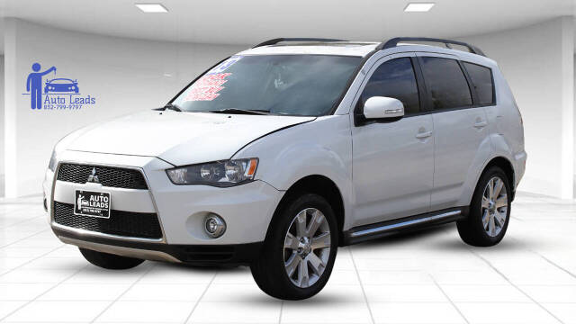 2013 Mitsubishi Outlander for sale at AUTO LEADS in Pasadena, TX