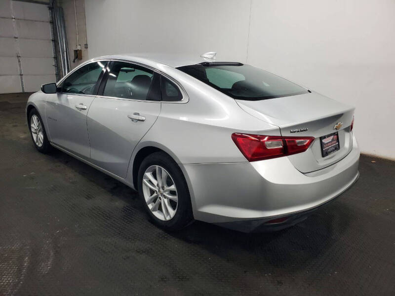 2018 Chevrolet Malibu 1LT photo 5