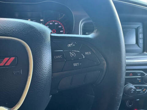 2017 Dodge Charger SE