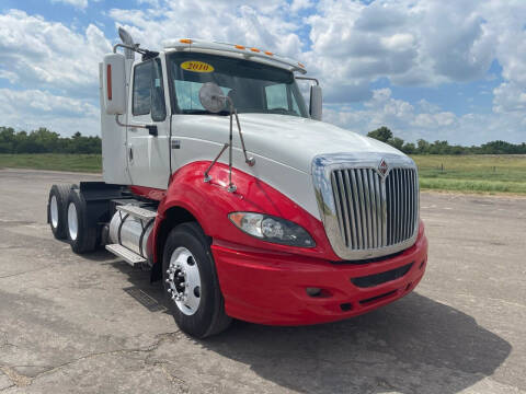 2010 IHC Prostar
