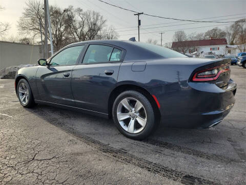 2016 Dodge Charger SXT