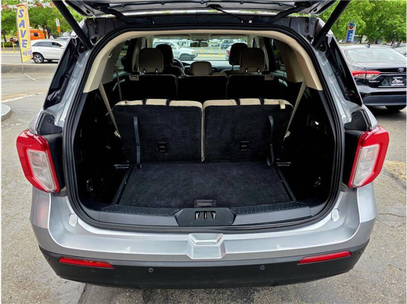 2020 Ford Explorer