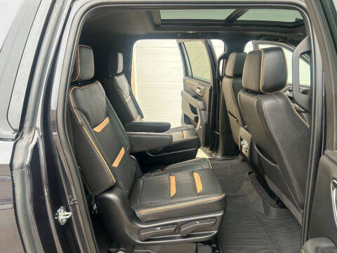 2023 GMC Yukon XL AT4